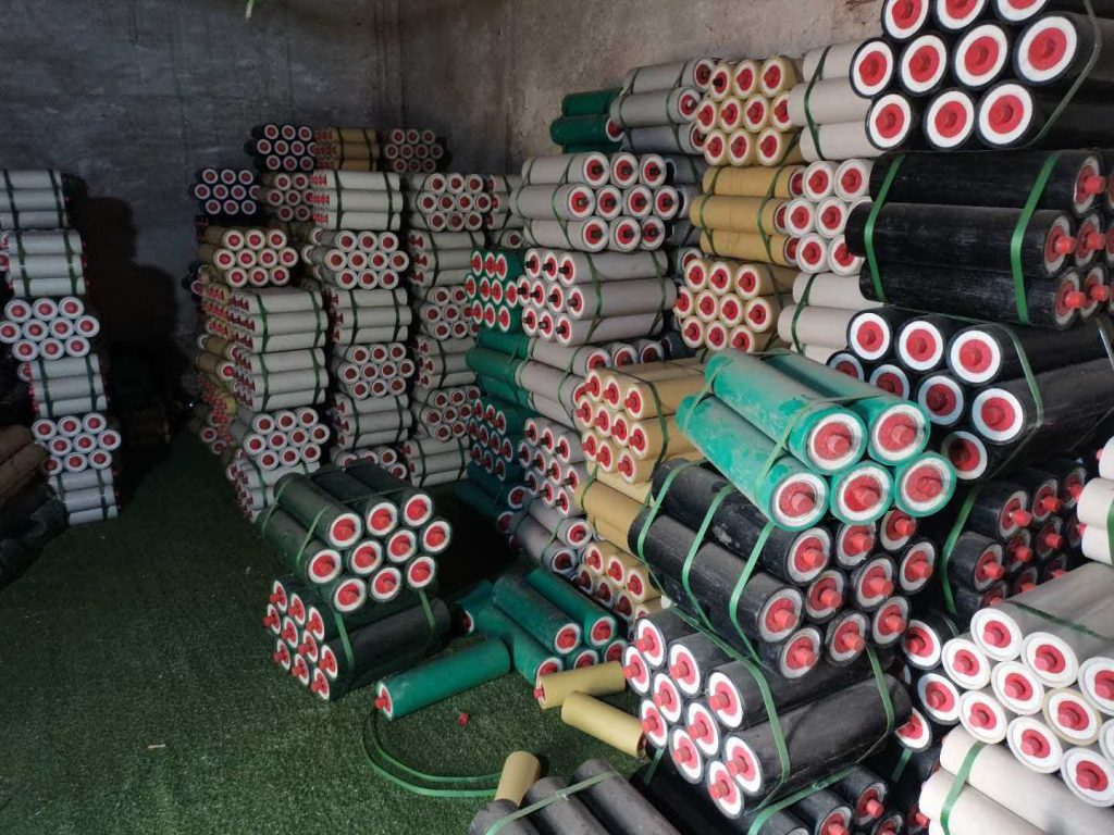 Polymer conveyor rollers stored in warehouse