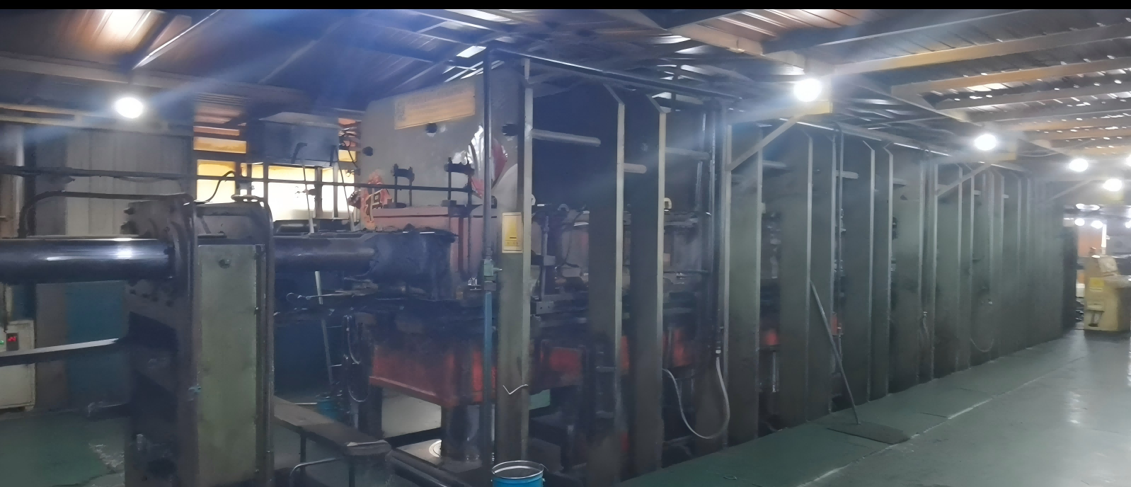 Conveyor belt vulcanizing equipment