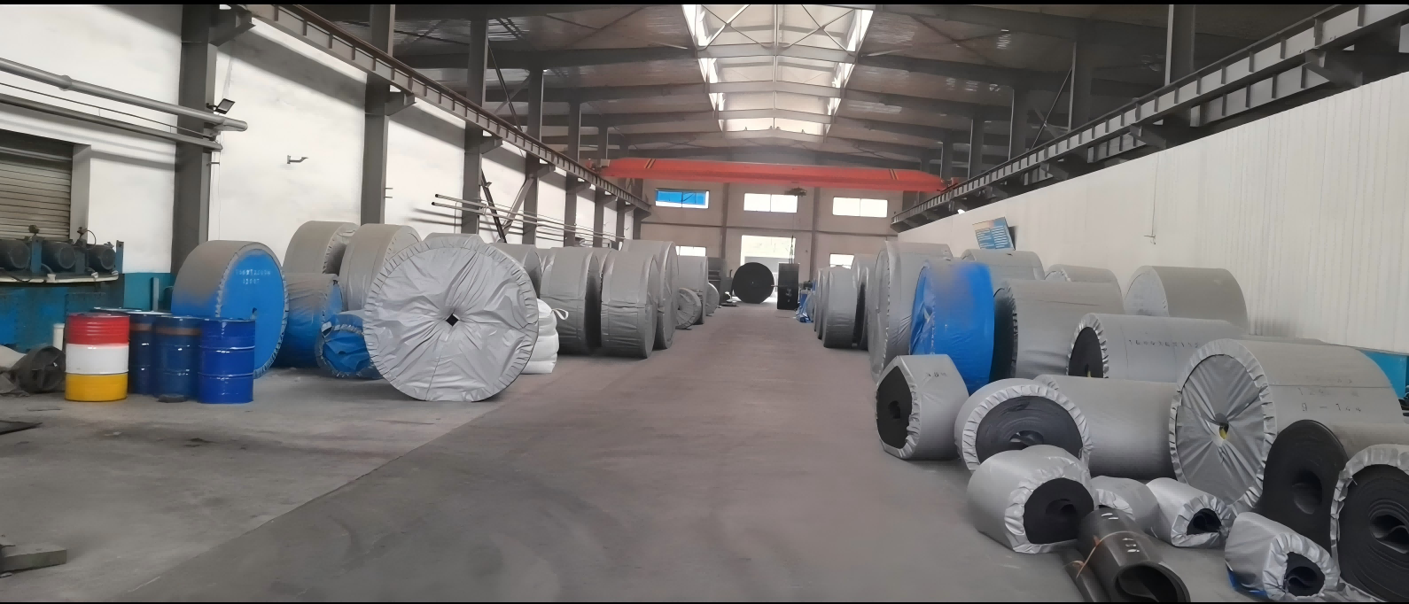 Finished conveyor belt warehouse stock